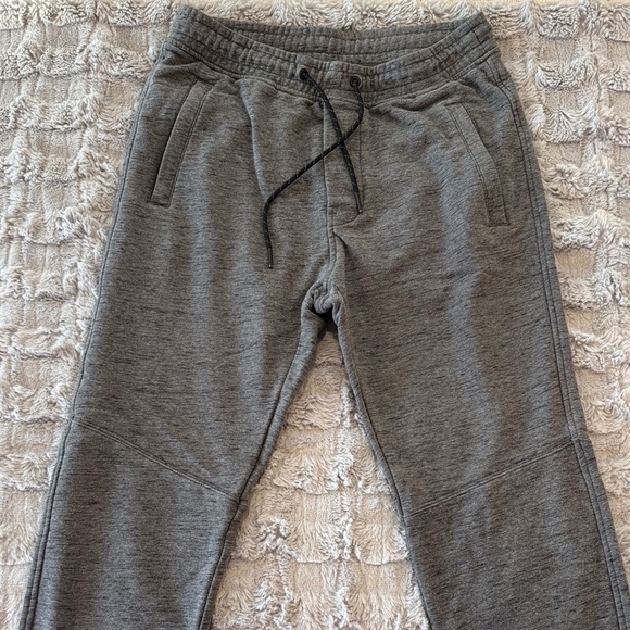 Men's American Eagle Gray Jogger Pants - Picture 1 of 4